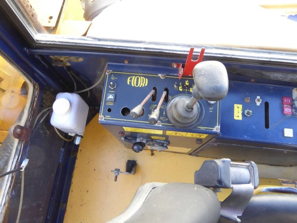 Fiori DB 400 S - משאית מערבלת בטון: תמונה 5 Fiori DB 400 S - משאית מערבלת בטון: תמונה 5