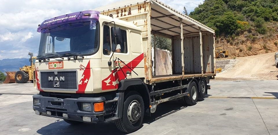 MAN 26.422 - משאית וילונות צד: תמונה 2 MAN 26.422 - משאית וילונות צד: תמונה 2