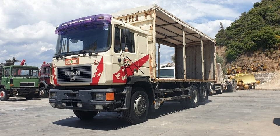 MAN 26.422 - משאית וילונות צד: תמונה 1 MAN 26.422 - משאית וילונות צד: תמונה 1
