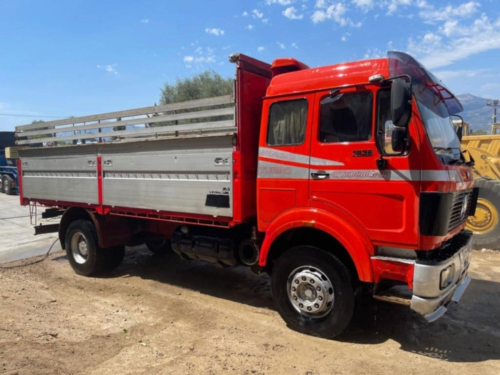Mercedes-Benz 1638 - משאית צד נופל/ שטוחה: תמונה 3 Mercedes-Benz 1638 - משאית צד נופל/ שטוחה: תמונה 3