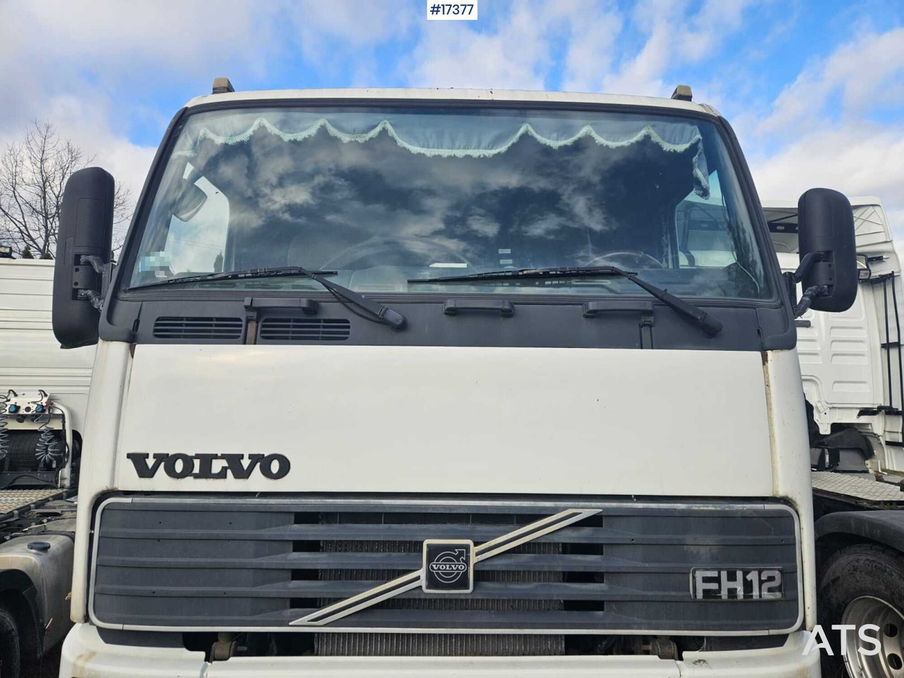 2000 Volvo FH 12 - יחידת טרקטור: תמונה 4 2000 Volvo FH 12 - יחידת טרקטור: תמונה 4