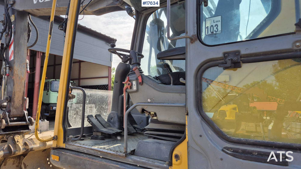 מחפר גלגלים 2004 Volvo EW 180 B: תמונה 13