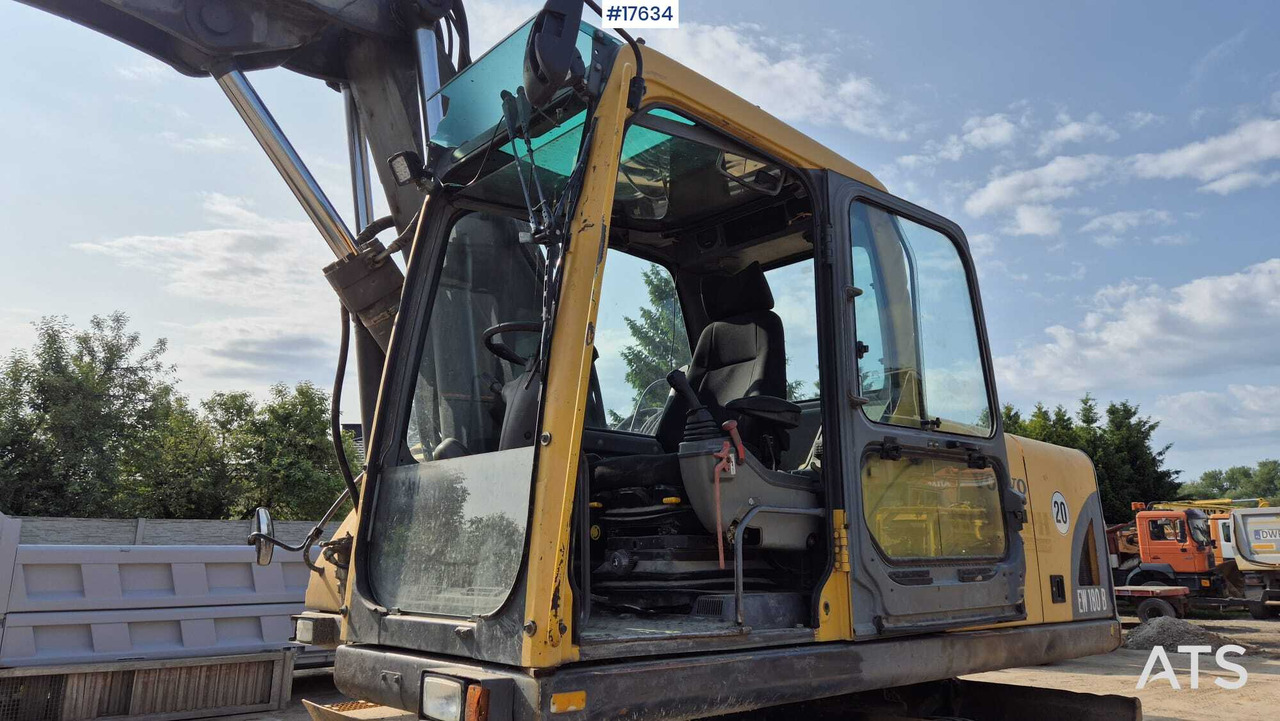 מחפר גלגלים 2004 Volvo EW 180 B: תמונה 11