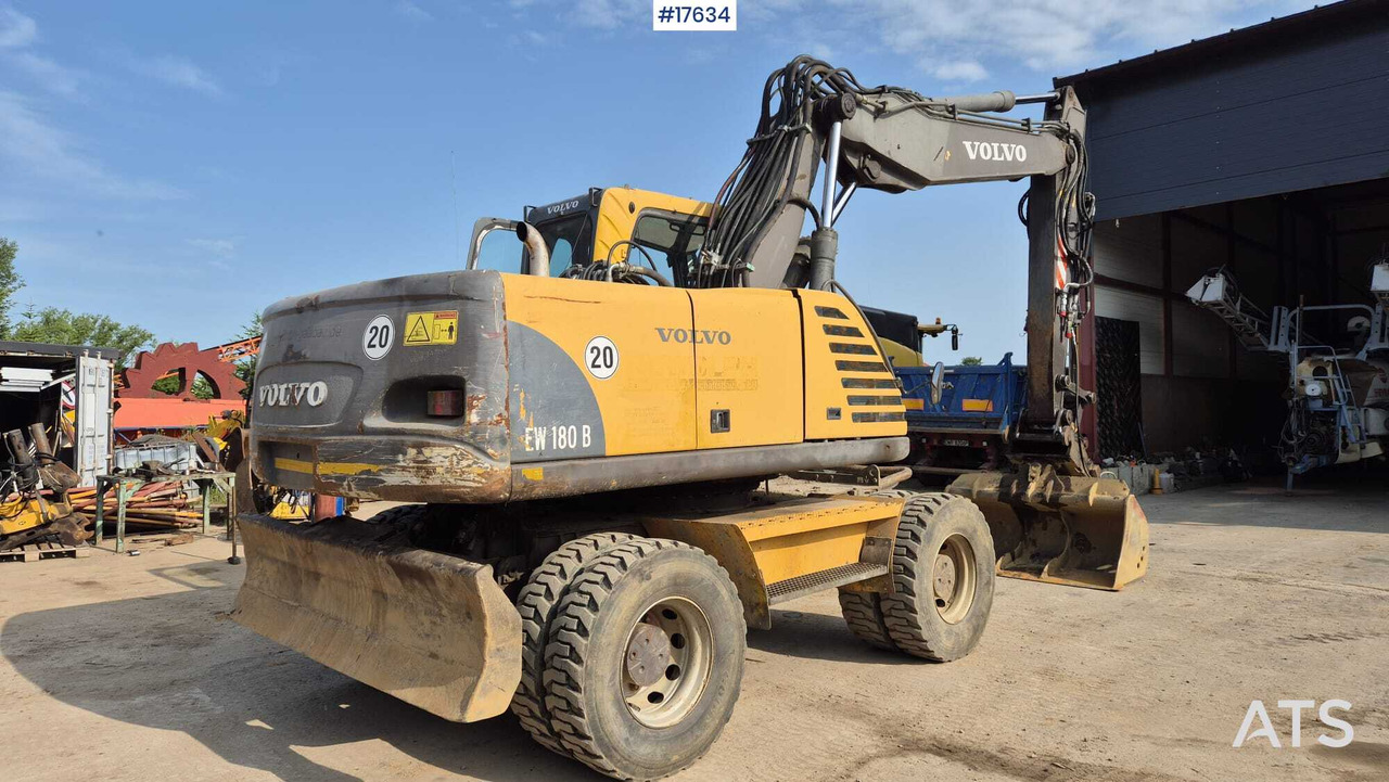 מחפר גלגלים 2004 Volvo EW 180 B: תמונה 8