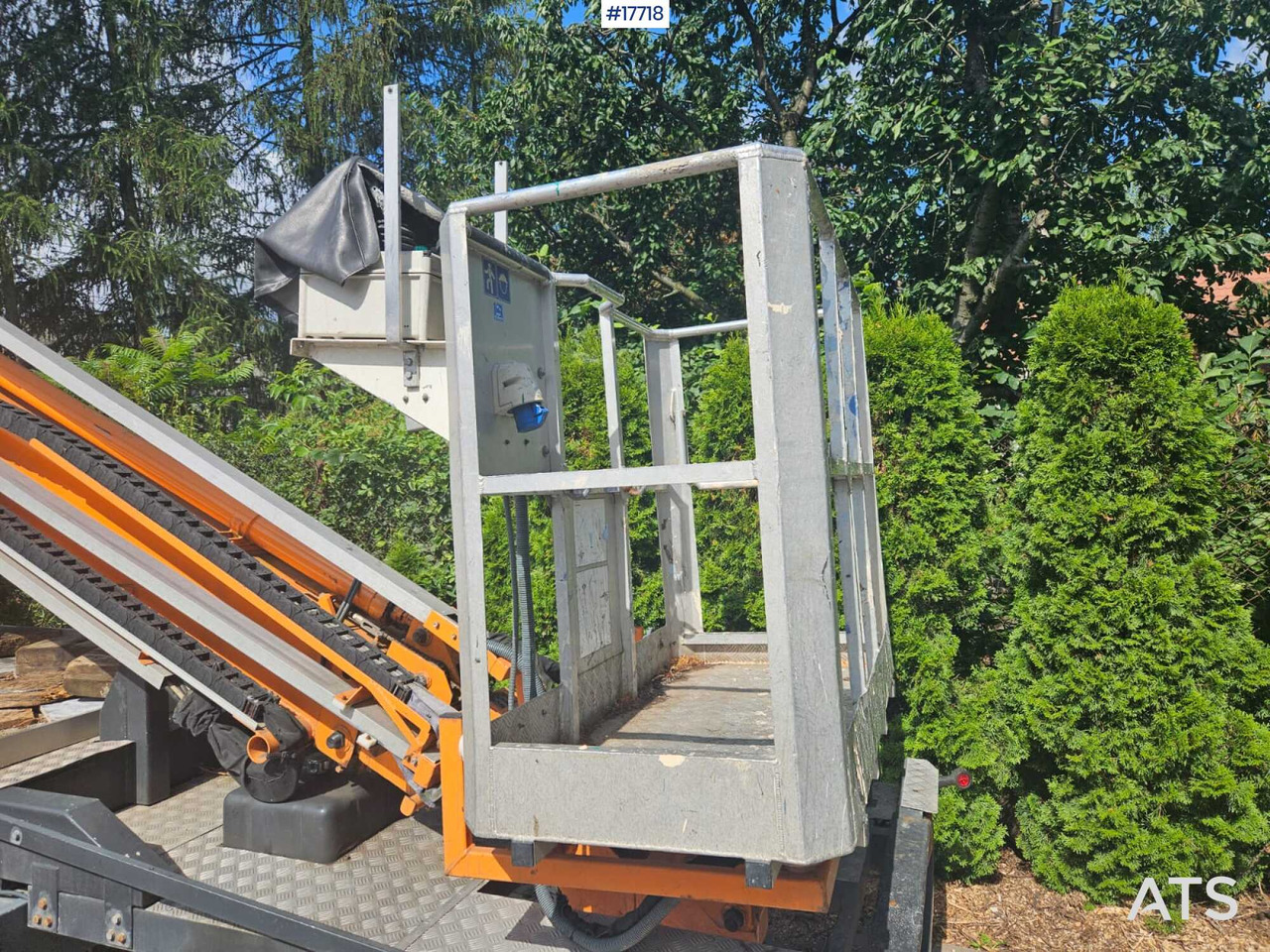 פלטפורמה אווירית מותקנת על משאית 2014 Mercedes-Benz Sprinter: תמונה 16 פלטפורמה אווירית מותקנת על משאית 2014 Mercedes-Benz Sprinter: תמונה 16