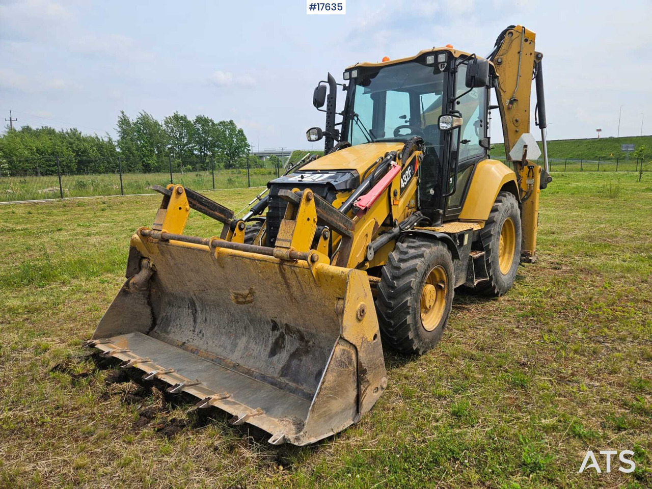 2016 Caterpillar 432F - מחפרון: תמונה 1 2016 Caterpillar 432F - מחפרון: תמונה 1