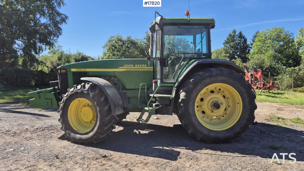 Agricultural tractor JOHN DEERE 8200 (1999) - טרקטור חקלאי: תמונה 5 Agricultural tractor JOHN DEERE 8200 (1999) - טרקטור חקלאי: תמונה 5