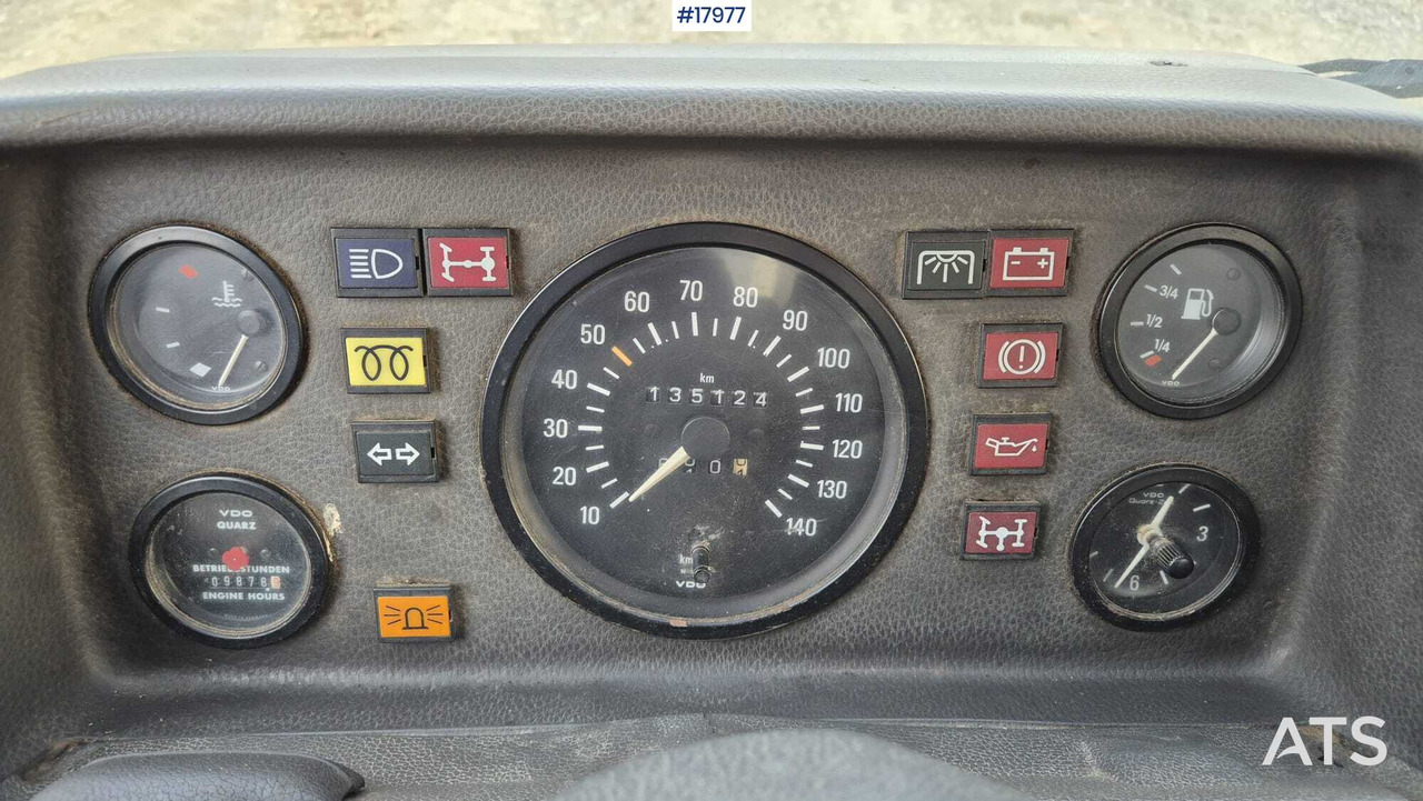 פלטפורמה אווירית מותקנת על משאית BRONTO SKYLIFT basket lift on Mercedes-Benz 308D chassis (1992): תמונה 13 פלטפורמה אווירית מותקנת על משאית BRONTO SKYLIFT basket lift on Mercedes-Benz 308D chassis (1992): תמונה 13