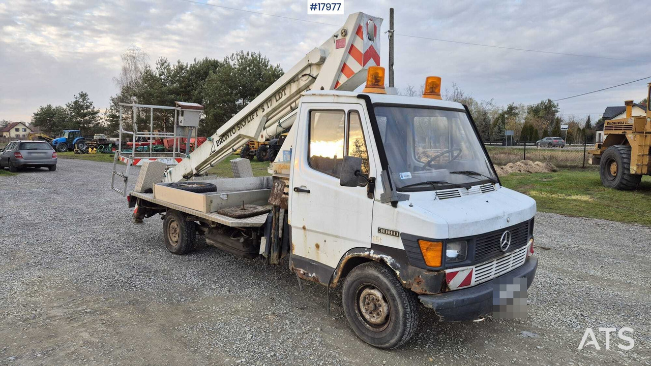 BRONTO SKYLIFT basket lift on Mercedes-Benz 308D chassis (1992) - פלטפורמה אווירית מותקנת על משאית: תמונה 3 BRONTO SKYLIFT basket lift on Mercedes-Benz 308D chassis (1992) - פלטפורמה אווירית מותקנת על משאית: תמונה 3