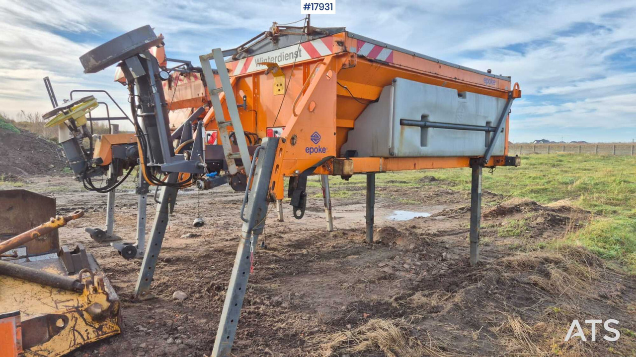 EPOKE SH3401 5m3 sand/salt spreader (2007) - מכונות אחרות: תמונה 1 EPOKE SH3401 5m3 sand/salt spreader (2007) - מכונות אחרות: תמונה 1