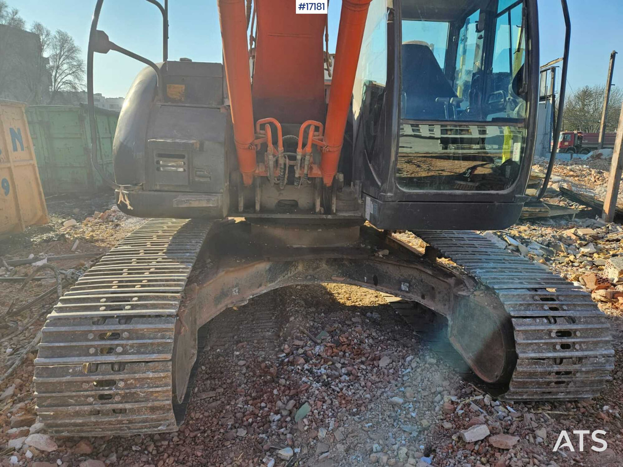Hydraulic excavator Hitachi ZX225 LC (2013) - מחפר סורק: תמונה 5 Hydraulic excavator Hitachi ZX225 LC (2013) - מחפר סורק: תמונה 5