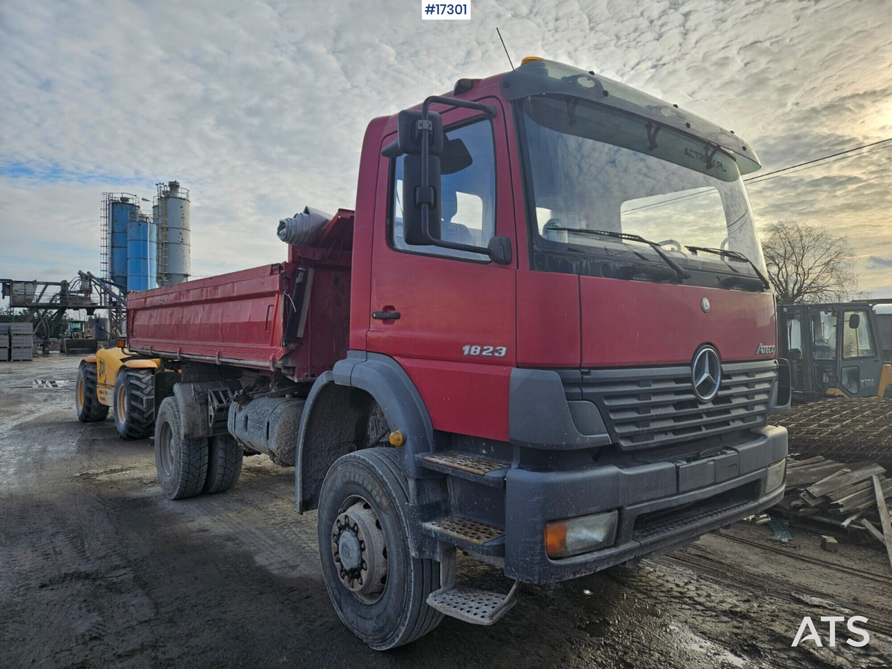 Mercedes-Benz Atego 1823 4x4 Tipper (2004) - מזהיר: תמונה 2 Mercedes-Benz Atego 1823 4x4 Tipper (2004) - מזהיר: תמונה 2