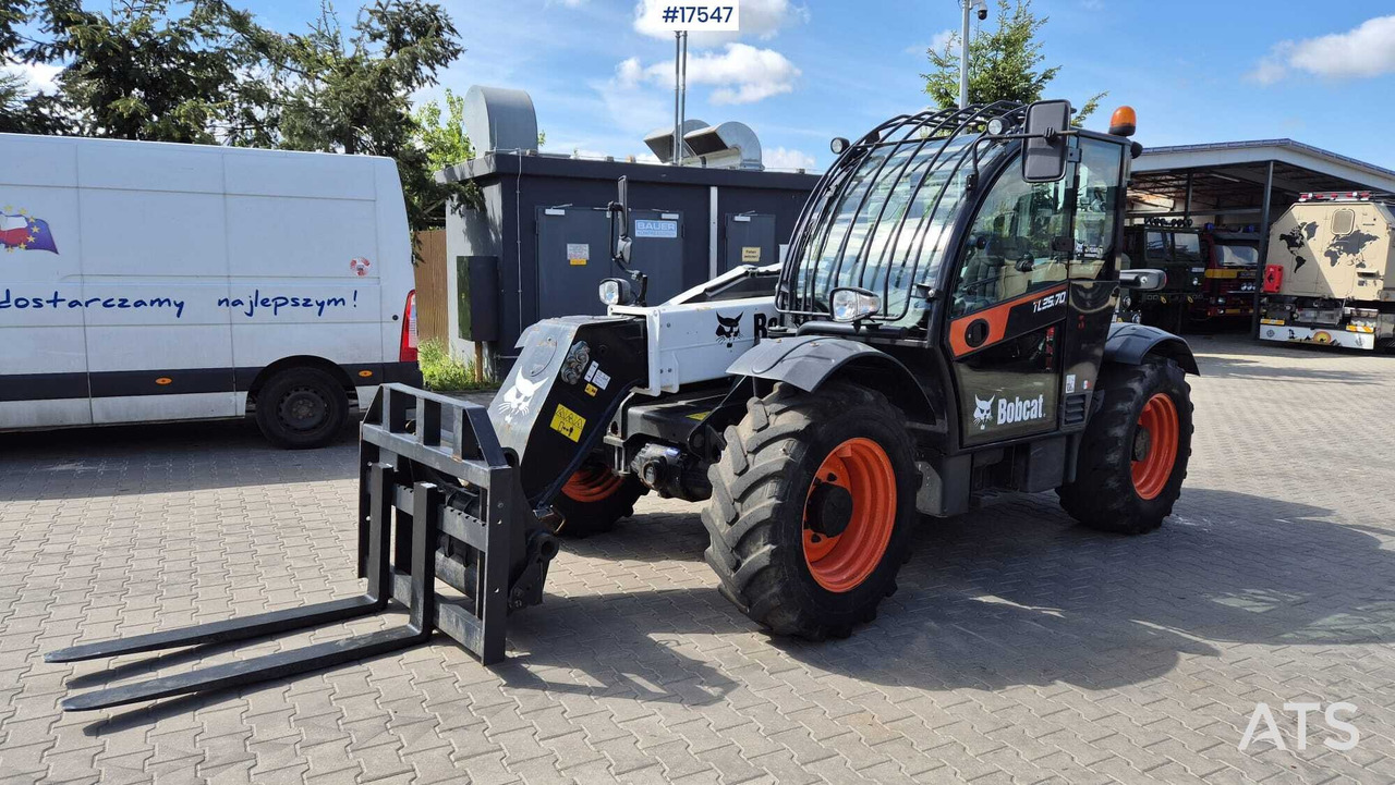Telescopic wheel loaders BOBCAT TL35-70 (2018) - מפעיל טלסקופי: תמונה 1 Telescopic wheel loaders BOBCAT TL35-70 (2018) - מפעיל טלסקופי: תמונה 1