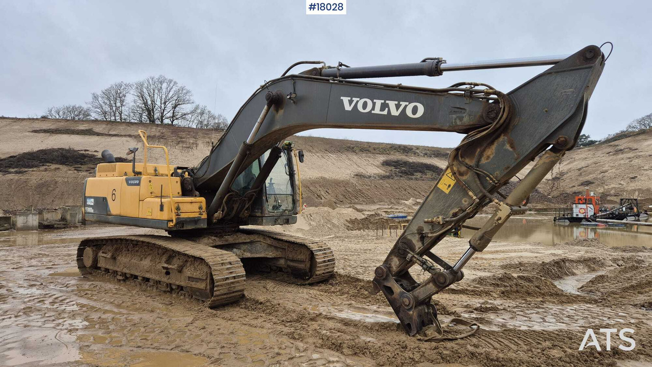 VOLVO EC 300D NL crawler excavator (2014) - מכונות אחרות: תמונה 3 VOLVO EC 300D NL crawler excavator (2014) - מכונות אחרות: תמונה 3