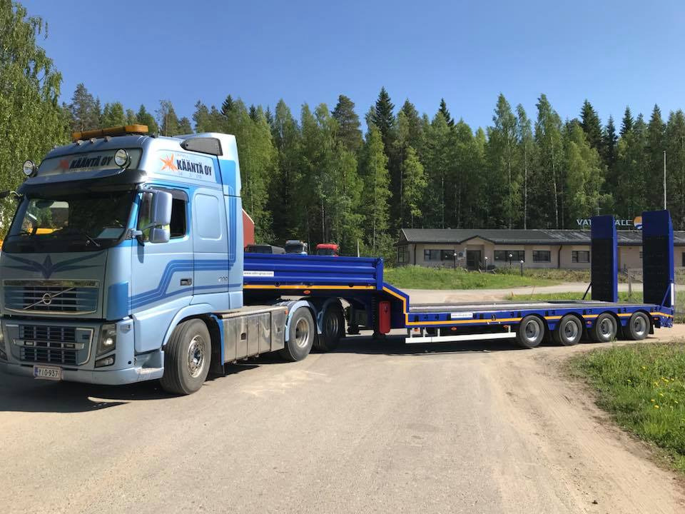 THOR THR-4-LW-ST - סמיטריילר עם מטען נמוך: תמונה 1 THOR THR-4-LW-ST - סמיטריילר עם מטען נמוך: תמונה 1