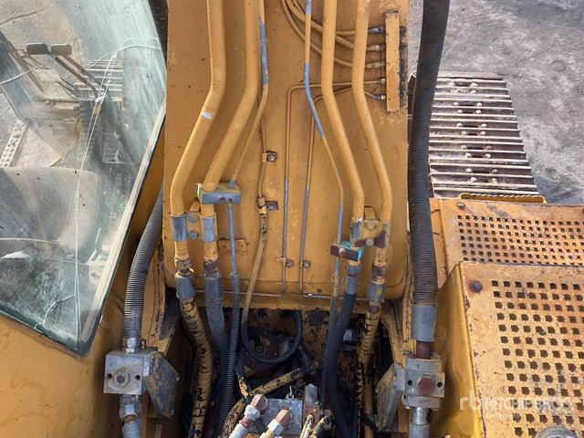1996 Cat 322LN Tracked Excavator - מחפר סורק: תמונה 5 1996 Cat 322LN Tracked Excavator - מחפר סורק: תמונה 5