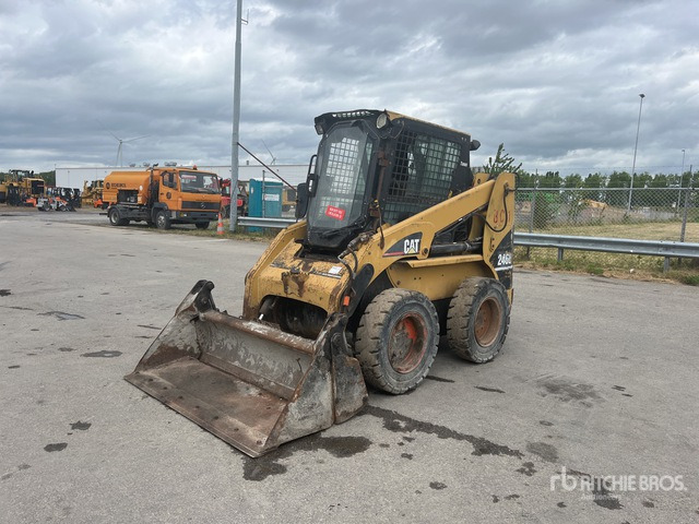 2012 Cat 246B (Inoperable) Skid Steer Loader - מעמיס היגוי החלקה: תמונה 1 2012 Cat 246B (Inoperable) Skid Steer Loader - מעמיס היגוי החלקה: תמונה 1