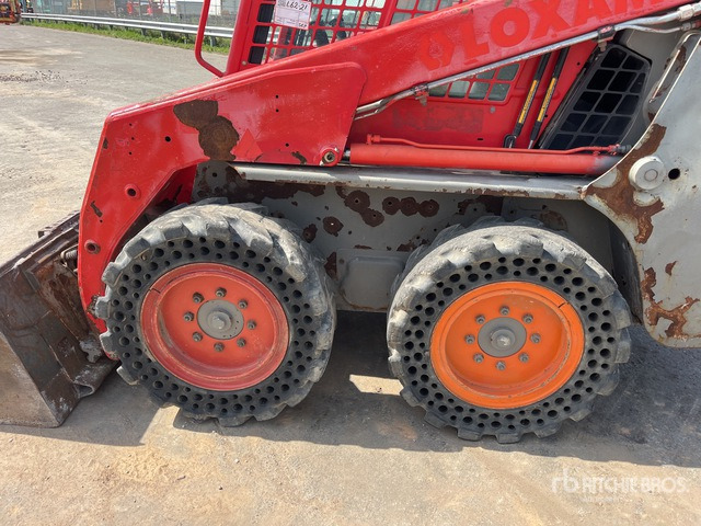 2013 Bobcat S130 Skid Steer Loader - מעמיס היגוי החלקה: תמונה 5 2013 Bobcat S130 Skid Steer Loader - מעמיס היגוי החלקה: תמונה 5