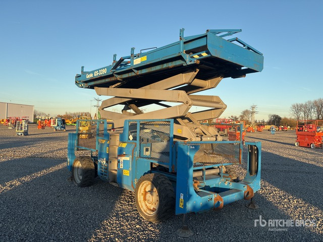 2013 Genie GS-3390 4x4 Diesel Scissor Lift - מעלית מספריים: תמונה 5 2013 Genie GS-3390 4x4 Diesel Scissor Lift - מעלית מספריים: תמונה 5
