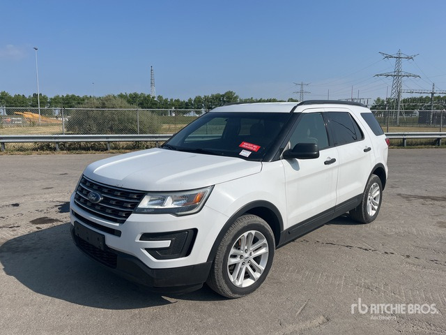 2015 Ford Explorer 4WD SUV - SUV: תמונה 3 2015 Ford Explorer 4WD SUV - SUV: תמונה 3