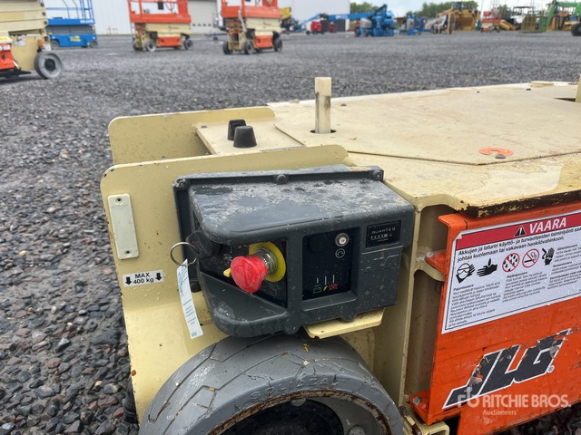 2015 JLG 1230ES Vertical Mast Lift - מעלית תורן אנכית: תמונה 5 2015 JLG 1230ES Vertical Mast Lift - מעלית תורן אנכית: תמונה 5