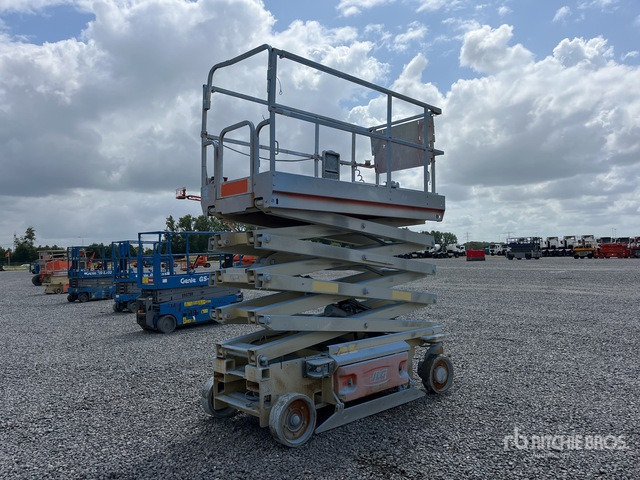 2015 JLG 2646 Electric Scissor Lift - מעלית מספריים: תמונה 3 2015 JLG 2646 Electric Scissor Lift - מעלית מספריים: תמונה 3