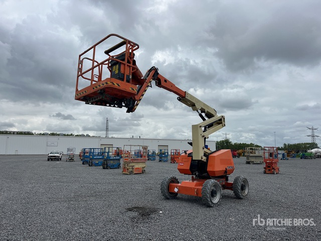 2015 JLG 340AJ 4WD Diesel Articulating Boom Lift - זרוע מרפקי: תמונה 4 2015 JLG 340AJ 4WD Diesel Articulating Boom Lift - זרוע מרפקי: תמונה 4