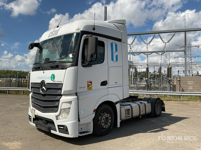 2016 Mercedes-Benz 1842 4x2 S/A Sleeper Truck Tractor - מכסחת תבואה/ עשבים: תמונה 2 2016 Mercedes-Benz 1842 4x2 S/A Sleeper Truck Tractor - מכסחת תבואה/ עשבים: תמונה 2