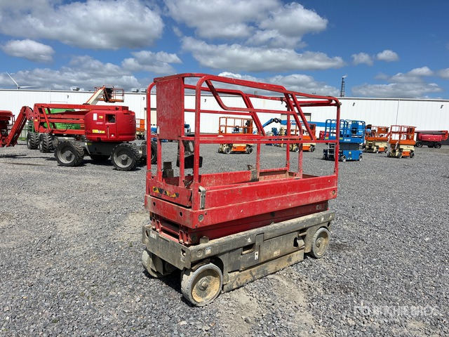 2017 Haulotte Compact 8 (Inoperable) Scissor Lift - מעלית מספריים: תמונה 1 2017 Haulotte Compact 8 (Inoperable) Scissor Lift - מעלית מספריים: תמונה 1