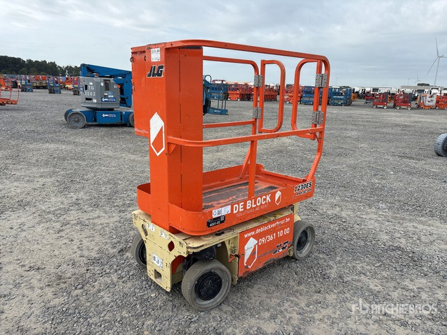2017 JLG 1230ES Vertical Mast Lift - מעלית תורן אנכית: תמונה 2 2017 JLG 1230ES Vertical Mast Lift - מעלית תורן אנכית: תמונה 2