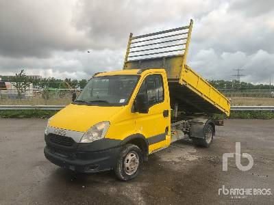 IVECO DAILY 35C15 - משאית תיבה: תמונה 1 IVECO DAILY 35C15 - משאית תיבה: תמונה 1