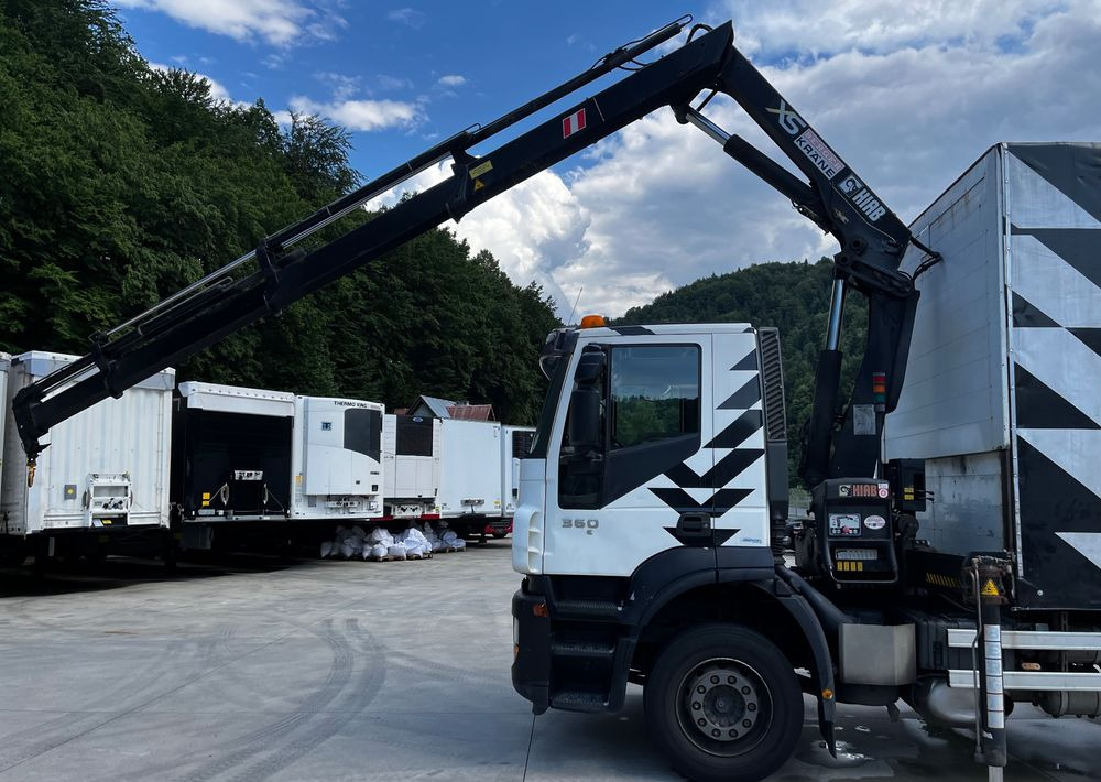 Iveco Stralis 360 // HIAB 144 E4 HIDUO + Radio // Zabudowa 6m // Oś podnoszona - יחידת טרקטור: תמונה 5 Iveco Stralis 360 // HIAB 144 E4 HIDUO + Radio // Zabudowa 6m // Oś podnoszona - יחידת טרקטור: תמונה 5