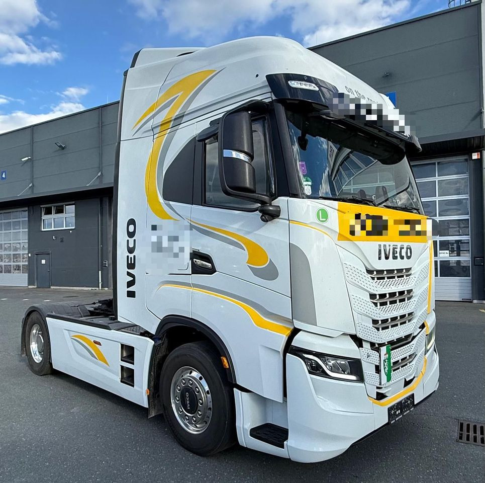 Iveco Stralis S-Way 570 // Retarder // Alusy // Skóry // TV // Full Opcja // - יחידת טרקטור: תמונה 3 Iveco Stralis S-Way 570 // Retarder // Alusy // Skóry // TV // Full Opcja // - יחידת טרקטור: תמונה 3