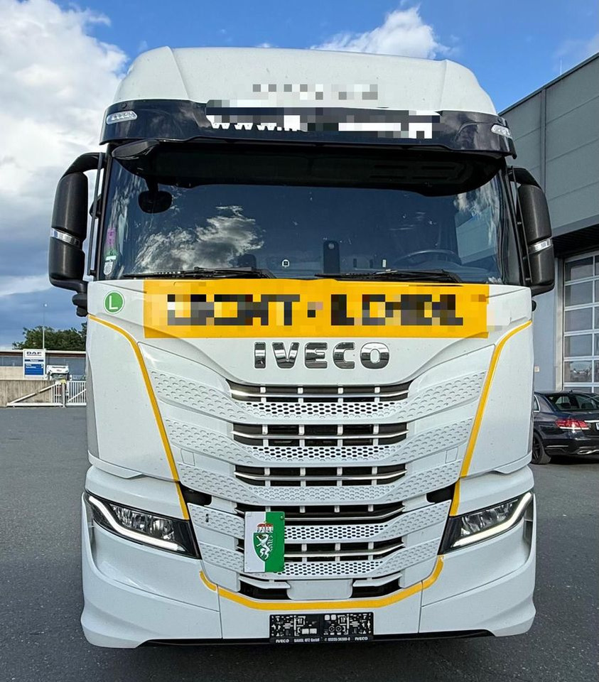 Iveco Stralis S-Way 570 // Retarder // Alusy // Skóry // TV // Full Opcja // - יחידת טרקטור: תמונה 2 Iveco Stralis S-Way 570 // Retarder // Alusy // Skóry // TV // Full Opcja // - יחידת טרקטור: תמונה 2
