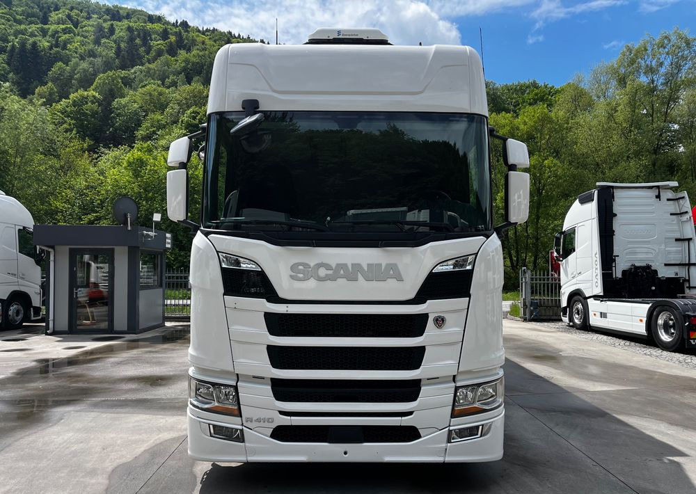 Scania R410 // 2018 Rok 6x2 // Retarder // Automat // Led // Navi // 77 // - משאית וילונות צד: תמונה 2 Scania R410 // 2018 Rok 6x2 // Retarder // Automat // Led // Navi // 77 // - משאית וילונות צד: תמונה 2