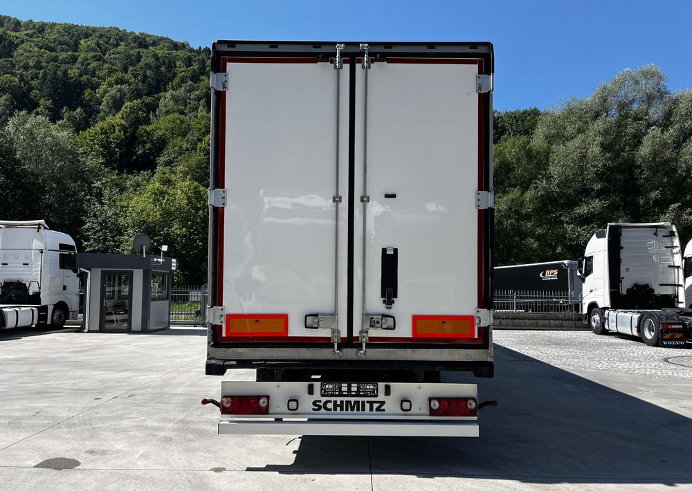 Schmitz Cargobull Chłodnia // 2010 Rok // 2 osie podnoszone // Doppelstock // Kosz paletowy // - סמיטריילר עם קירור: תמונה 2 Schmitz Cargobull Chłodnia // 2010 Rok // 2 osie podnoszone // Doppelstock // Kosz paletowy // - סמיטריילר עם קירור: תמונה 2