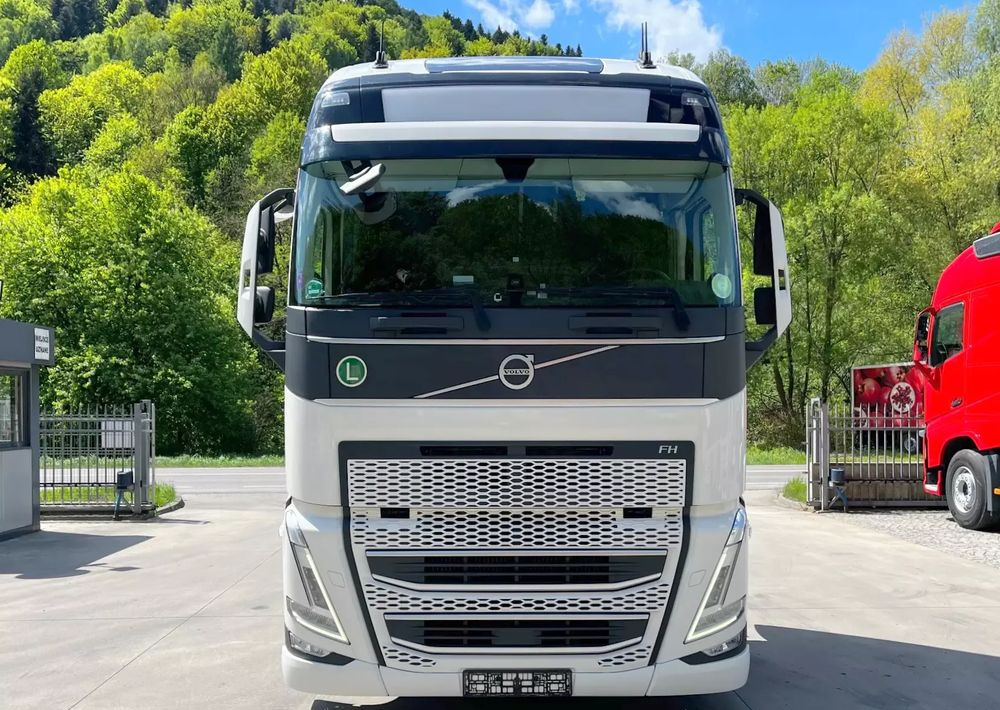 Volvo FH500 // New Face // Low Deck // Full Led // ACC // Globe XL // ParkClima // Zamiana za starszy - יחידת טרקטור: תמונה 2 Volvo FH500 // New Face // Low Deck // Full Led // ACC // Globe XL // ParkClima // Zamiana za starszy - יחידת טרקטור: תמונה 2