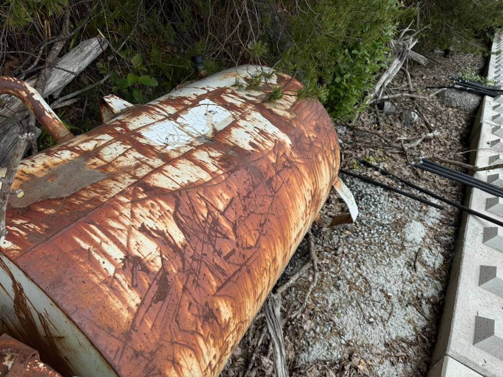 מכל אחסון Annet Diesel tank 1000 liter: תמונה 11 מכל אחסון Annet Diesel tank 1000 liter: תמונה 11