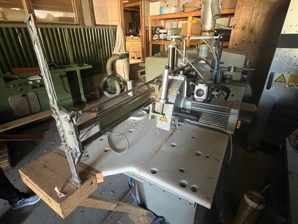 Annet GRAULE QNF Crosscut saw with TigerStop TS 4.8 L Au - כלי מכונה: תמונה 5 Annet GRAULE QNF Crosscut saw with TigerStop TS 4.8 L Au - כלי מכונה: תמונה 5