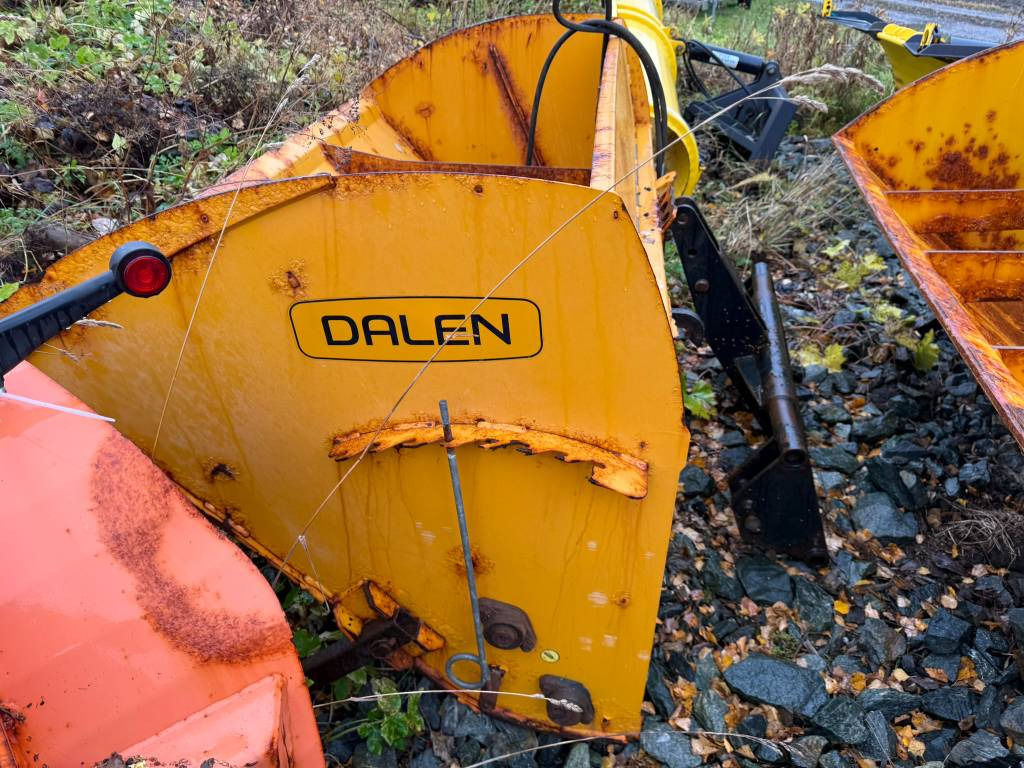 Dalen 2034 Spreder - מפזר חול/ מלח: תמונה 3 Dalen 2034 Spreder - מפזר חול/ מלח: תמונה 3