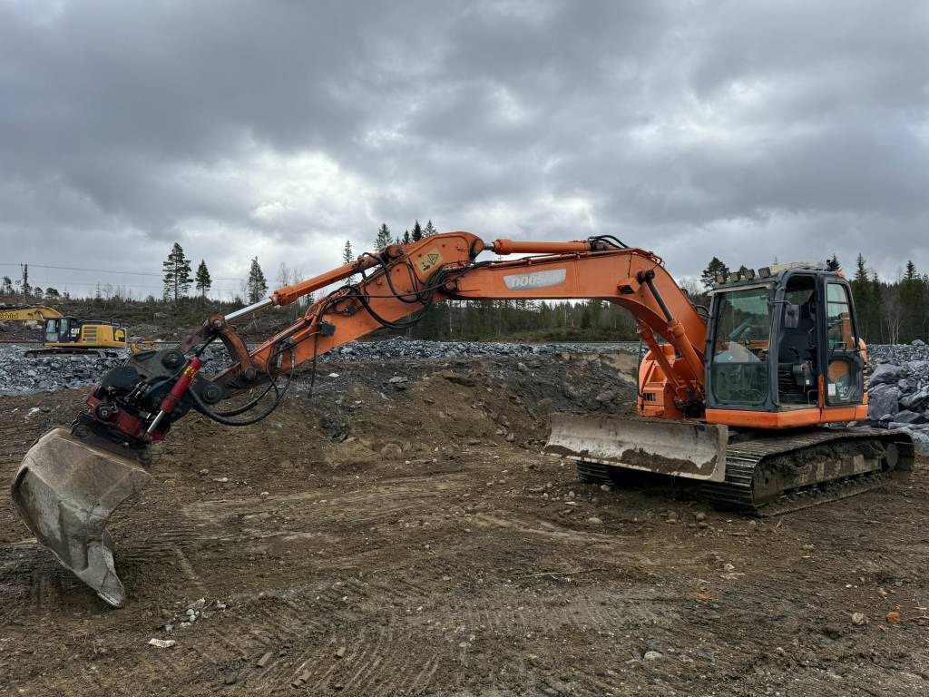 Doosan DX 140 LCR - מחפר סורק: תמונה 1 Doosan DX 140 LCR - מחפר סורק: תמונה 1