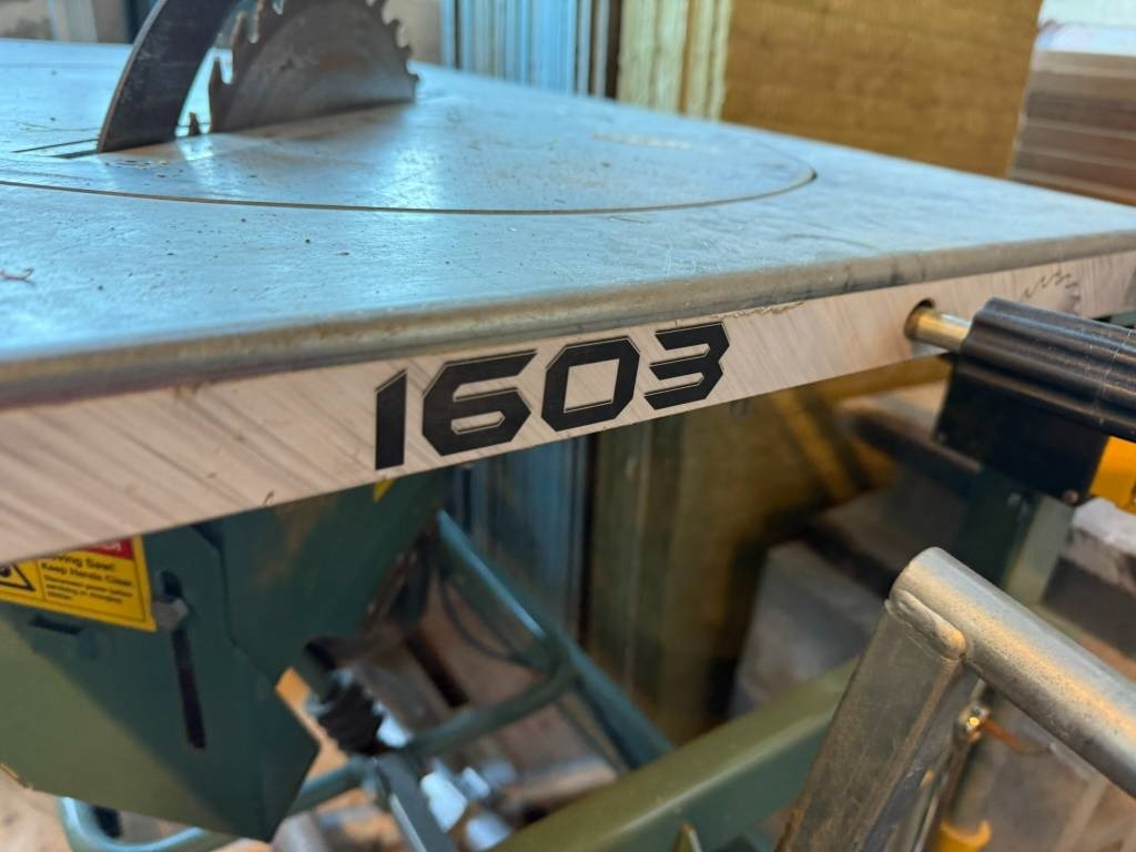 Ernex 1603 230/400 V gjerdesag med rullebord - מכונת עיבוד עץ: תמונה 4 Ernex 1603 230/400 V gjerdesag med rullebord - מכונת עיבוד עץ: תמונה 4