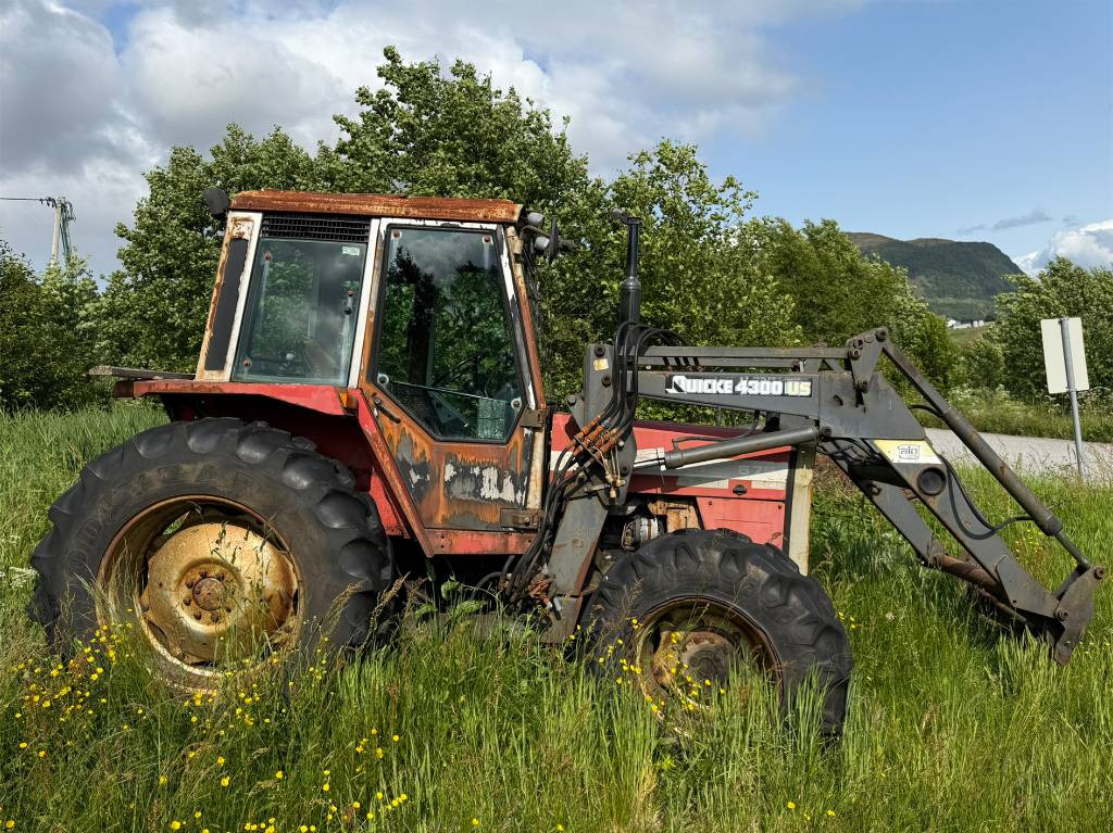 Massey Ferguson 675 - טרקטור חקלאי: תמונה 3 Massey Ferguson 675 - טרקטור חקלאי: תמונה 3