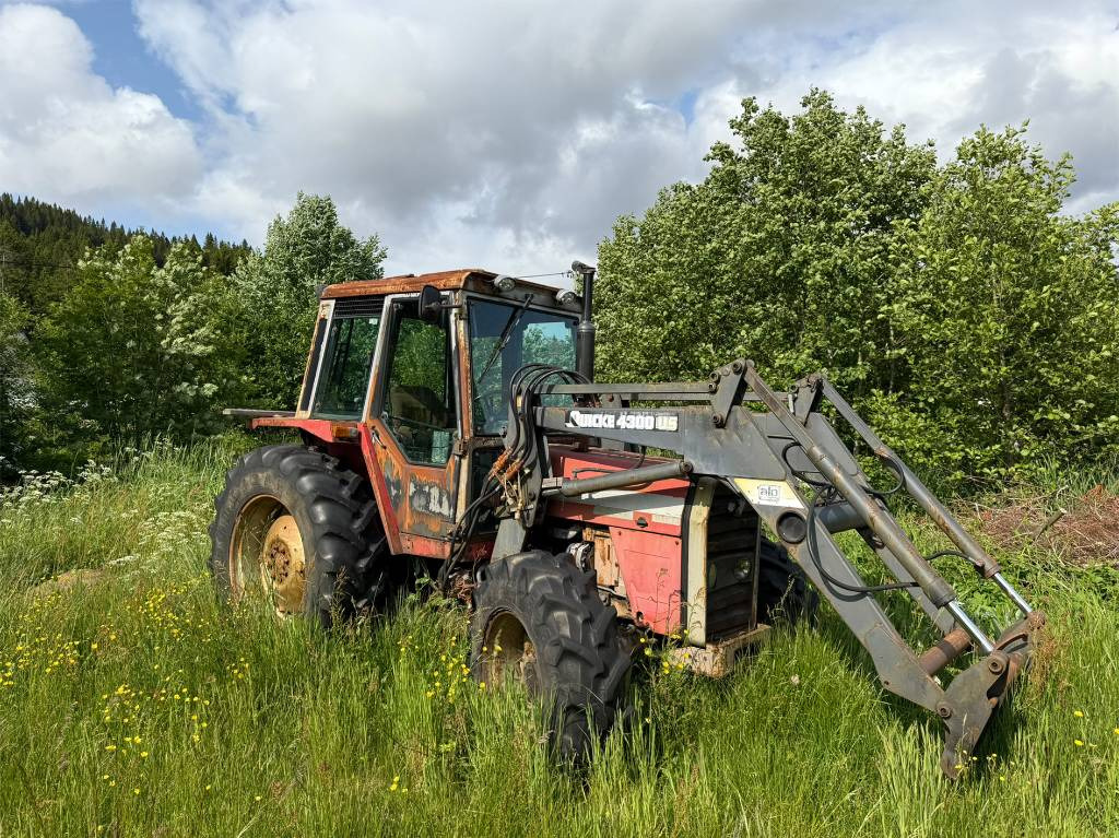 Massey Ferguson 675 - טרקטור חקלאי: תמונה 4 Massey Ferguson 675 - טרקטור חקלאי: תמונה 4