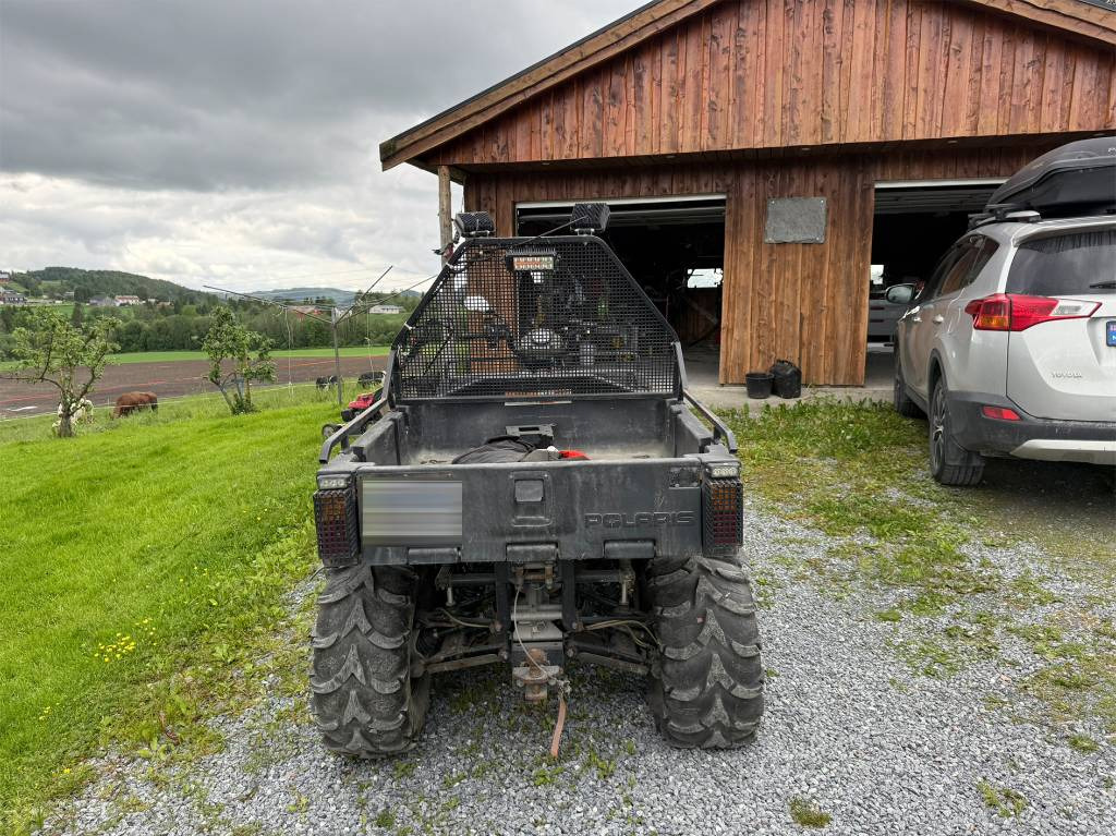 Polaris Sportsman 800 - רכב שטח/ טרקטורון: תמונה 4 Polaris Sportsman 800 - רכב שטח/ טרקטורון: תמונה 4