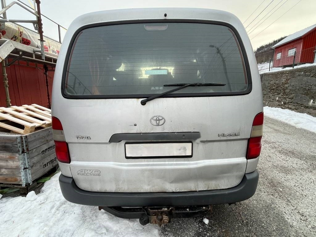 Toyota Hiace 4x4 kombi 6 seat - כלי רכב מסחרי קומבי: תמונה 4 Toyota Hiace 4x4 kombi 6 seat - כלי רכב מסחרי קומבי: תמונה 4
