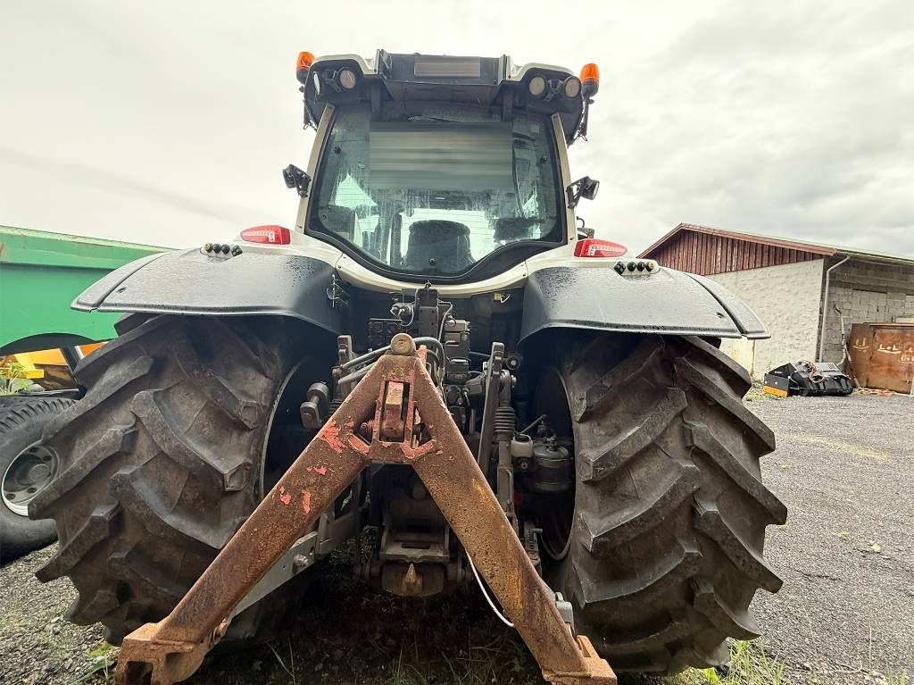 Valtra N 174 med frontlaster - טרקטור חקלאי: תמונה 4 Valtra N 174 med frontlaster - טרקטור חקלאי: תמונה 4