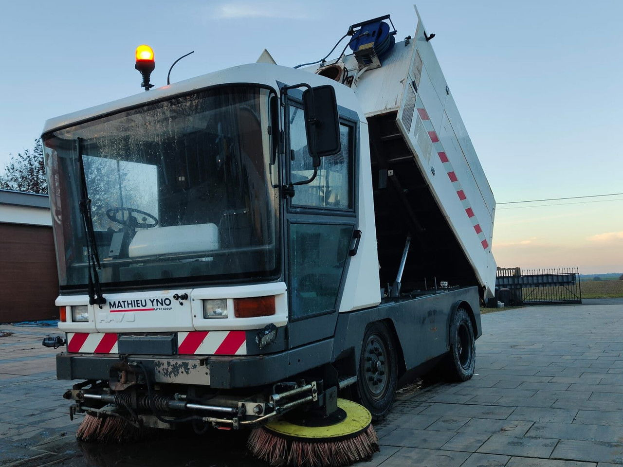 Diversen Yno Ravo 5002 530 C 540 NA CZĘŚCI Mathieu Yno Ravo 5002 530 C 540 NA CZ - מטאטא כבישים: תמונה 3 Diversen Yno Ravo 5002 530 C 540 NA CZĘŚCI Mathieu Yno Ravo 5002 530 C 540 NA CZ - מטאטא כבישים: תמונה 3