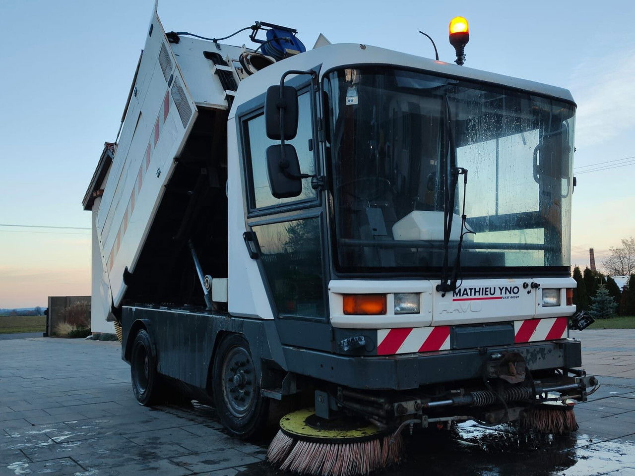 Diversen Yno Ravo 5002 530 C 540 NA CZĘŚCI Mathieu Yno Ravo 5002 530 C 540 NA CZ - מטאטא כבישים: תמונה 4 Diversen Yno Ravo 5002 530 C 540 NA CZĘŚCI Mathieu Yno Ravo 5002 530 C 540 NA CZ - מטאטא כבישים: תמונה 4