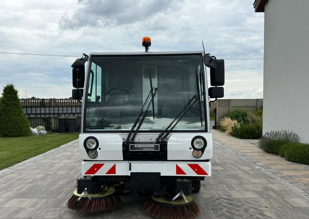 Inny Bucher Citycat 5000 - משאית אשפה: תמונה 2 Inny Bucher Citycat 5000 - משאית אשפה: תמונה 2